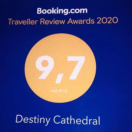 Destiny Cathedral דירה